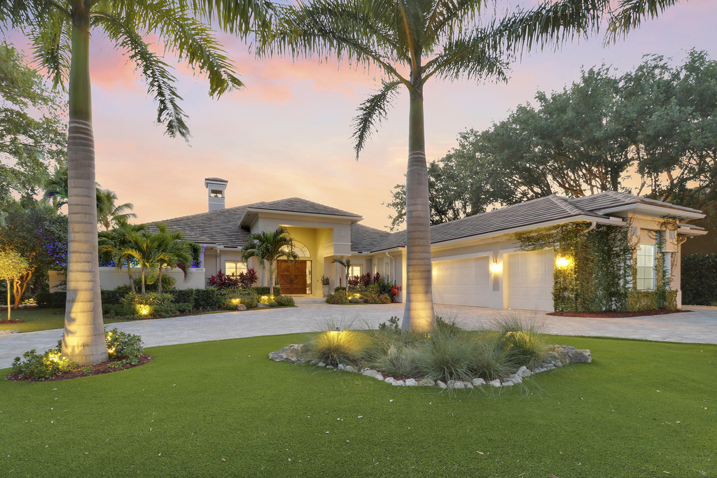 18808 Se Windward Island Lane - Photo 0