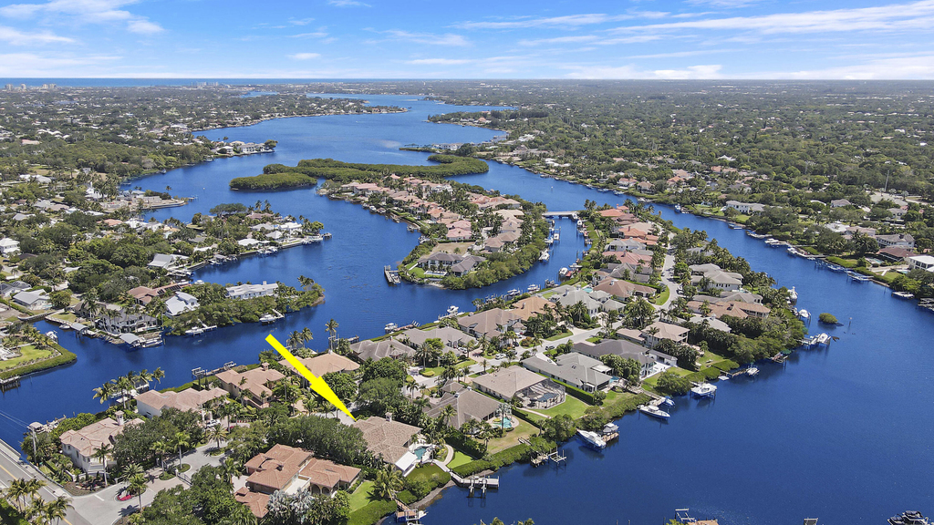 18808 Se Windward Island Lane - Photo 55