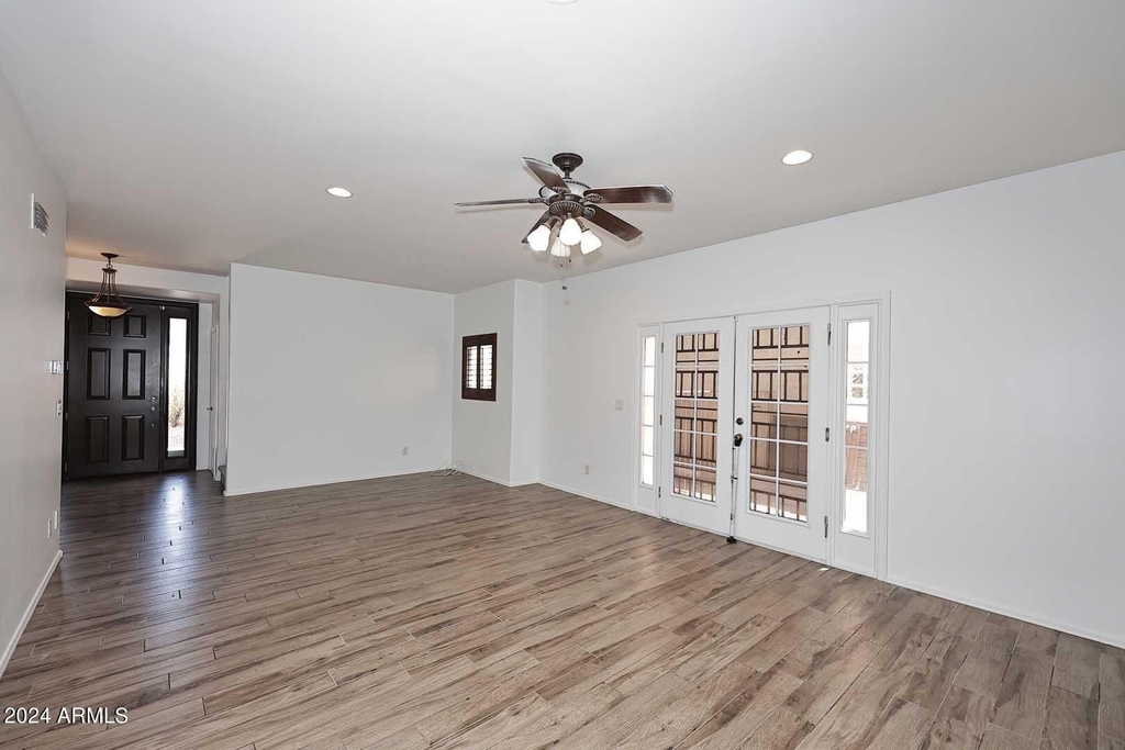 6006 N 5th Place - Photo 6