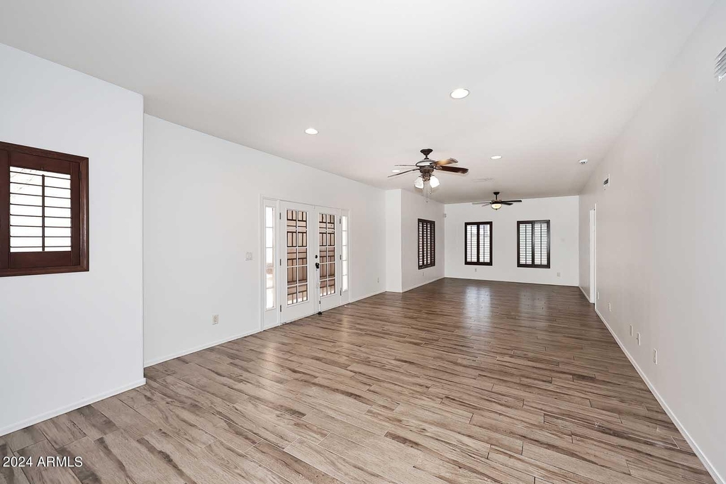 6006 N 5th Place - Photo 5