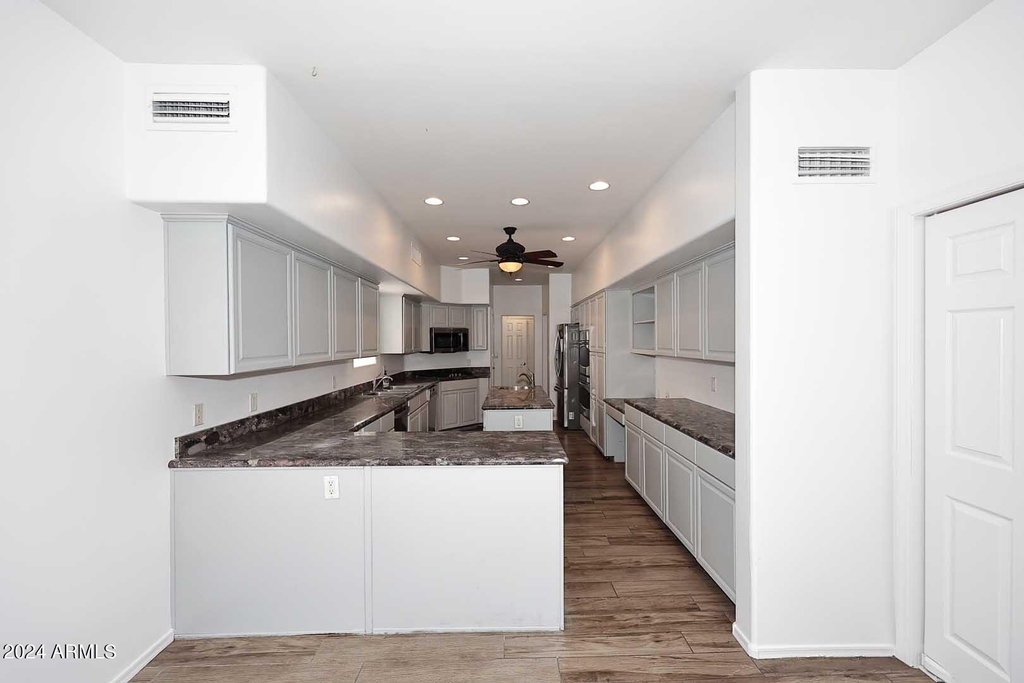 6006 N 5th Place - Photo 13