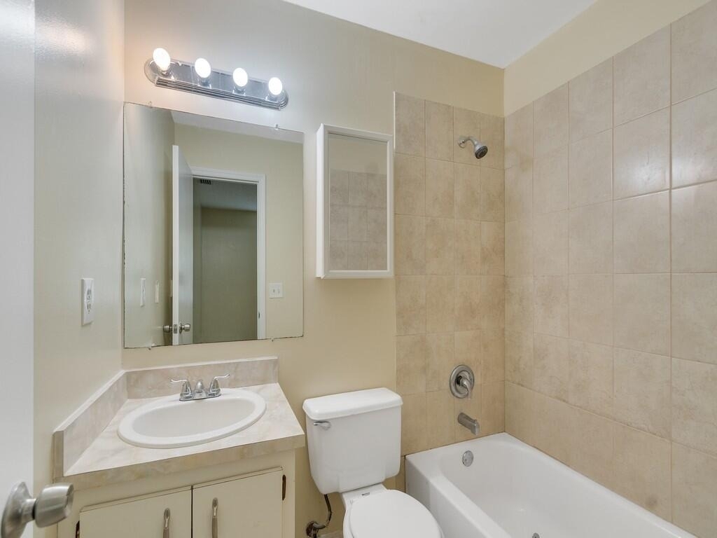 205 Sw Voltair Terrace - Photo 5
