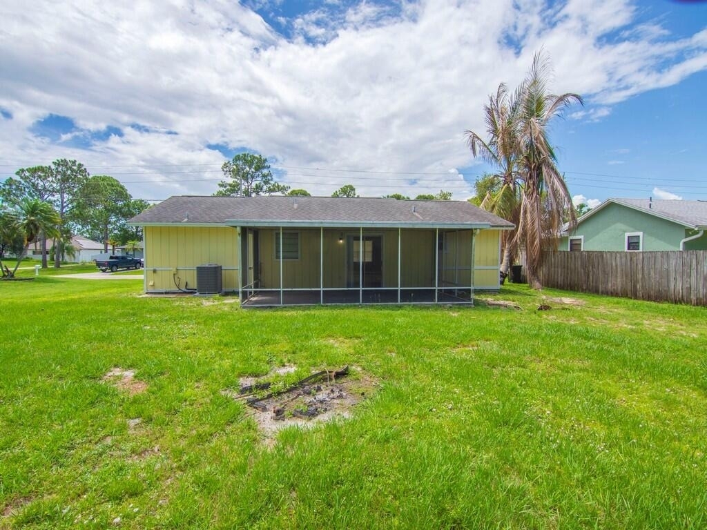 205 Sw Voltair Terrace - Photo 22