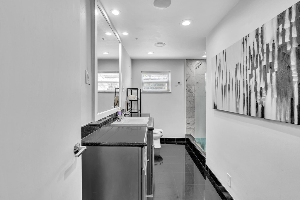 746 Ne 16th Terrace - Photo 24
