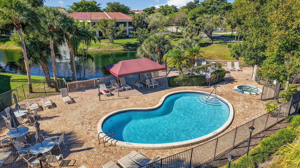 7484 La Paz Boulevard - Photo 35