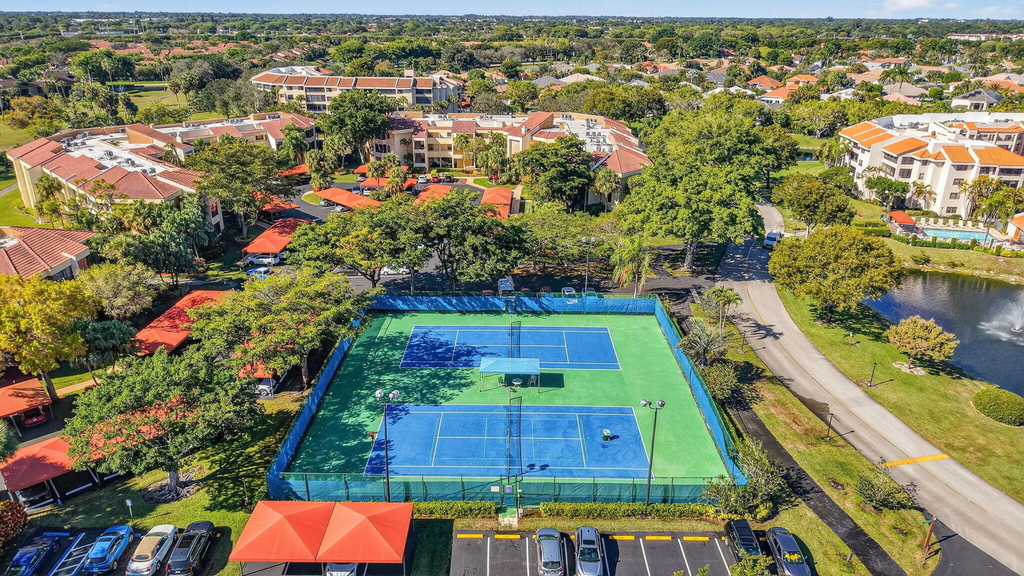 7484 La Paz Boulevard - Photo 38