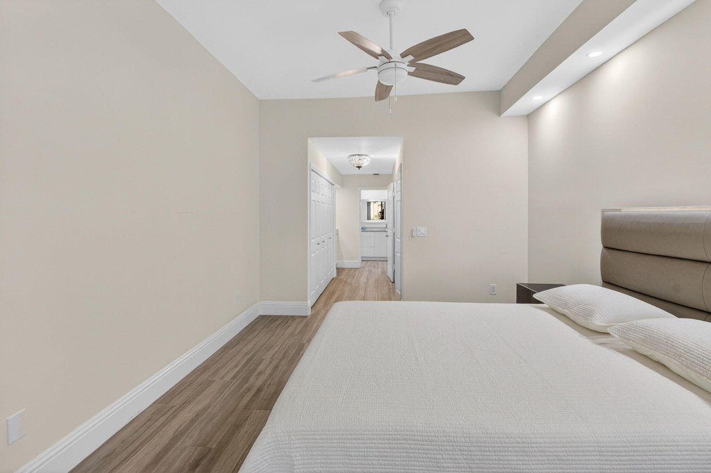 7484 La Paz Boulevard - Photo 24