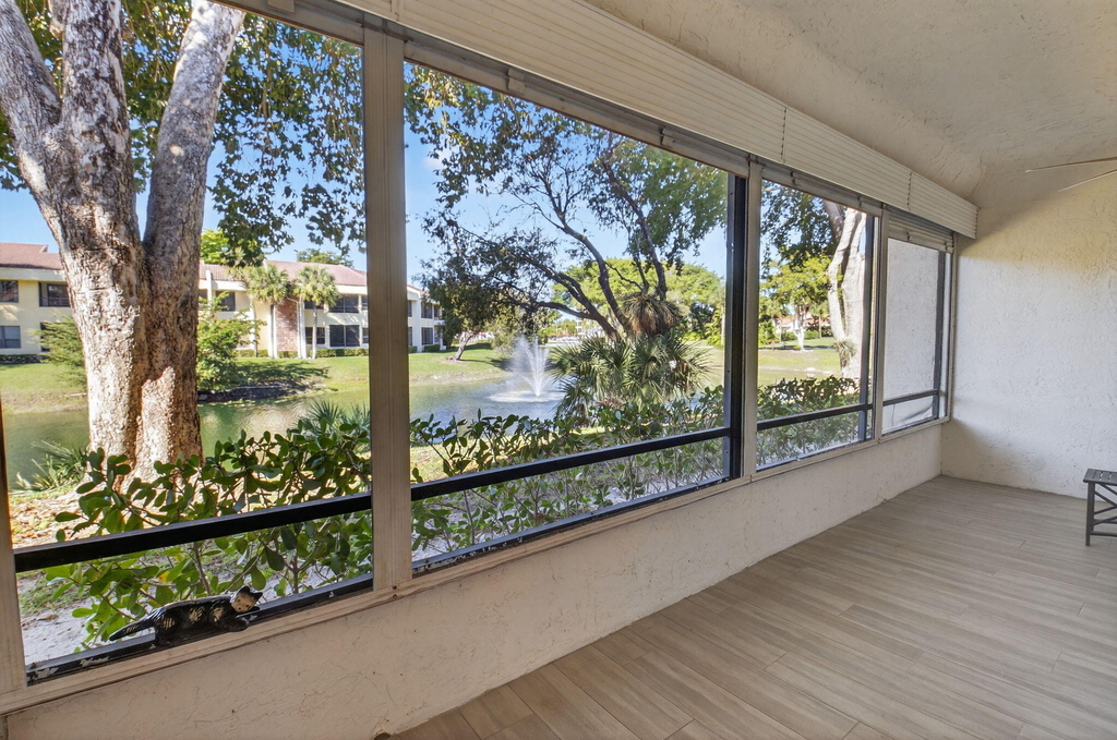 7484 La Paz Boulevard - Photo 3