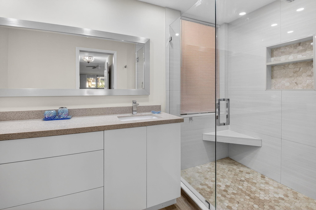 7484 La Paz Boulevard - Photo 26