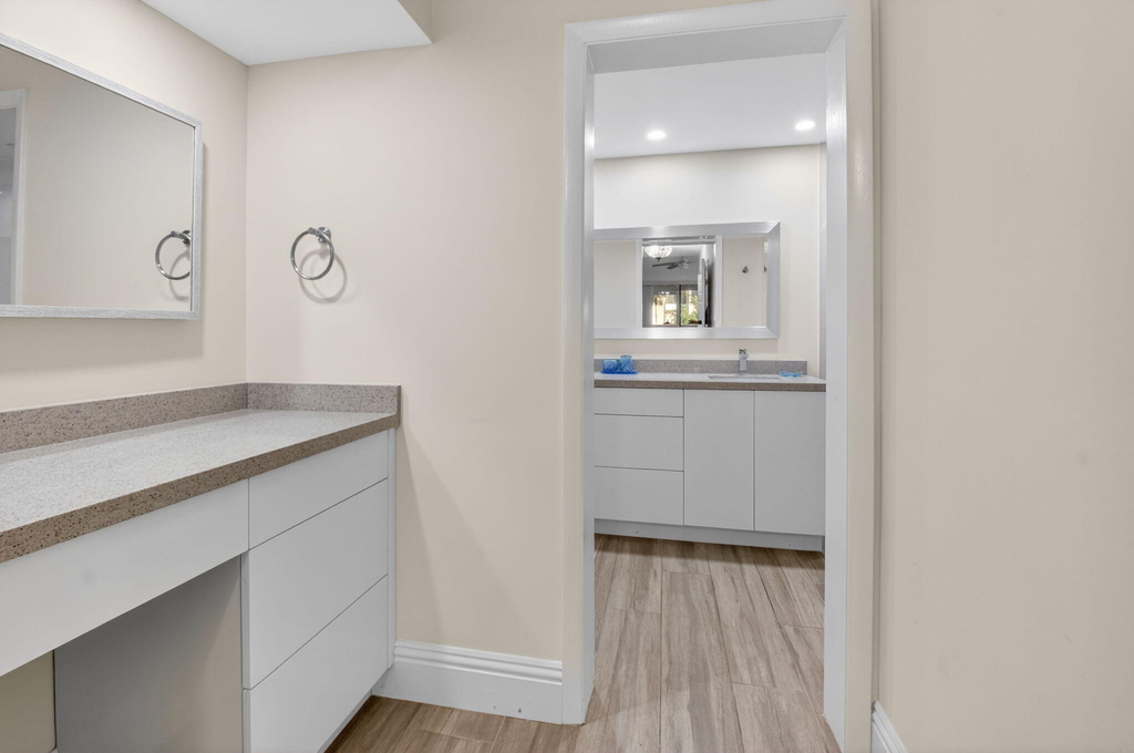 7484 La Paz Boulevard - Photo 29