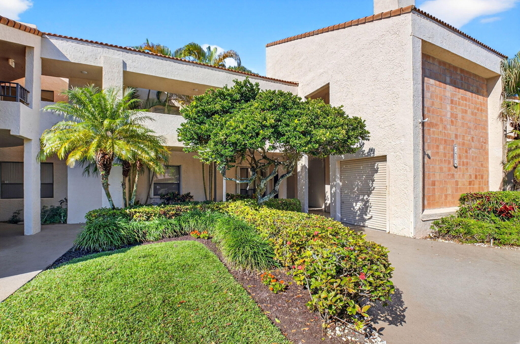 7484 La Paz Boulevard - Photo 34