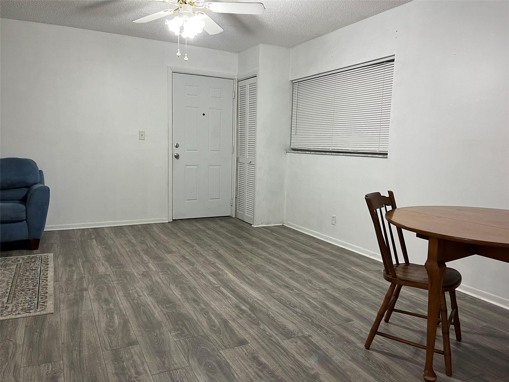 4135 Nw 88th Avenue - Photo 3
