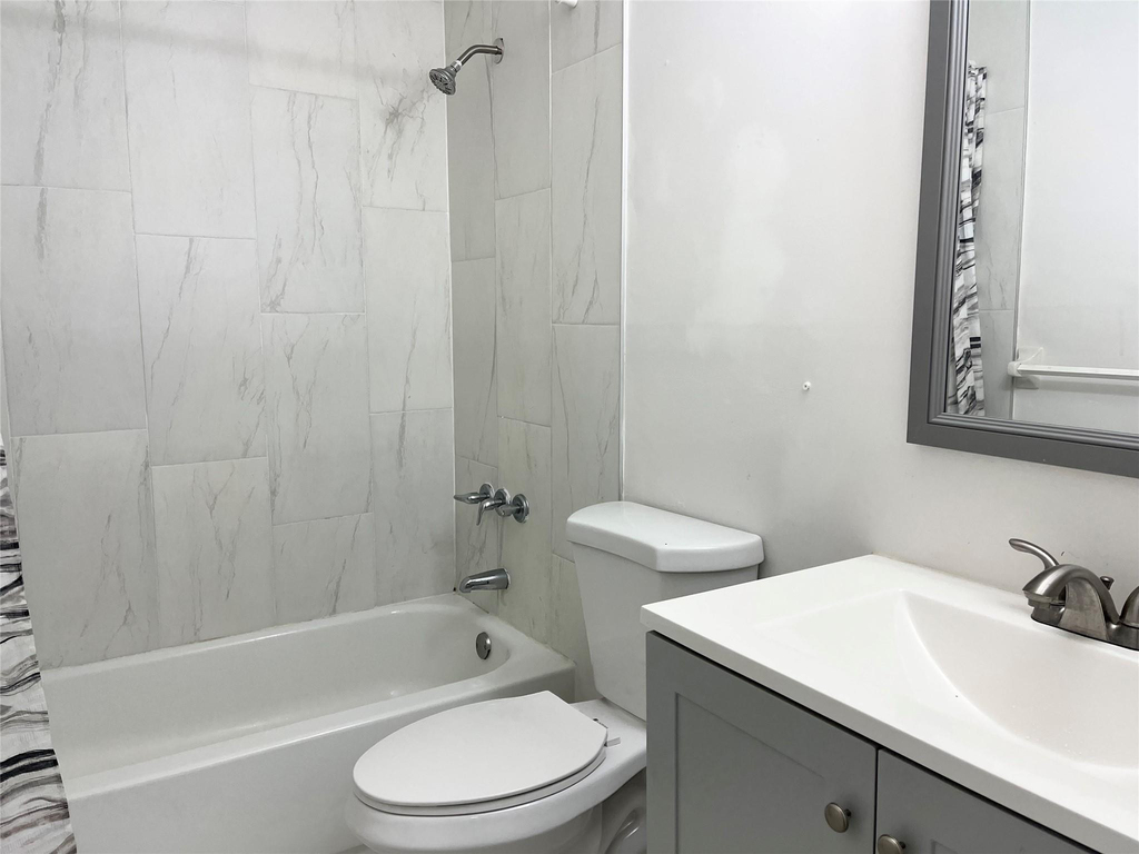 4135 Nw 88th Avenue - Photo 8