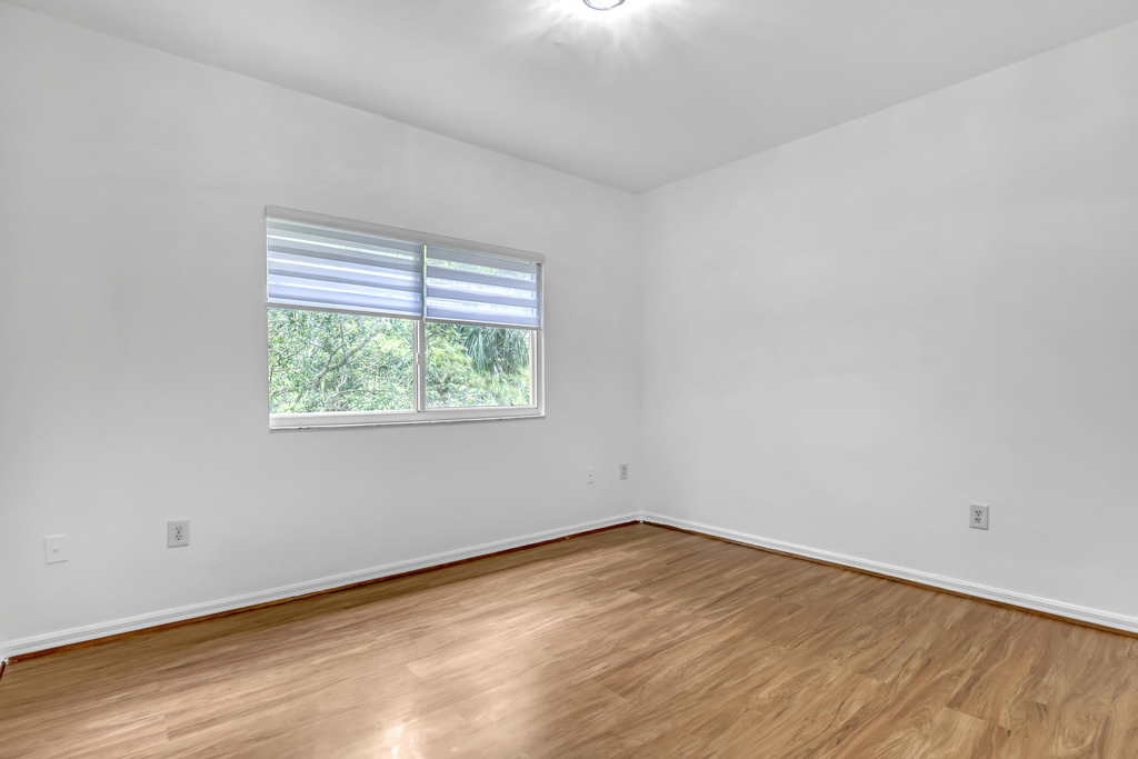 340 Crestwood Circle - Photo 21