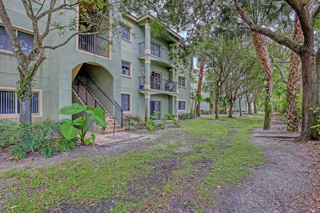 340 Crestwood Circle - Photo 24