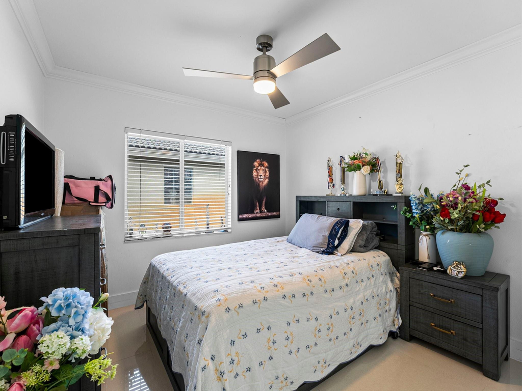 181 Sw 203rd Avenue - Photo 13