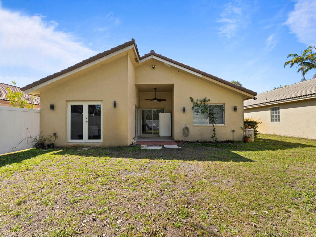 181 Sw 203rd Avenue - Photo 17