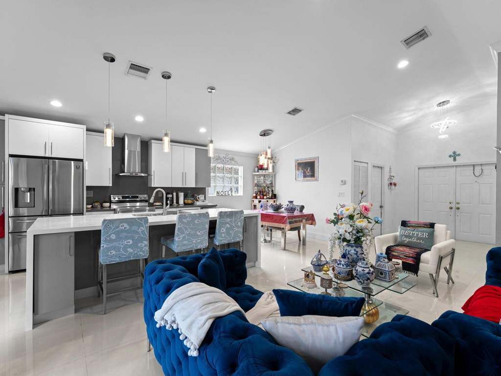 181 Sw 203rd Avenue - Photo 5