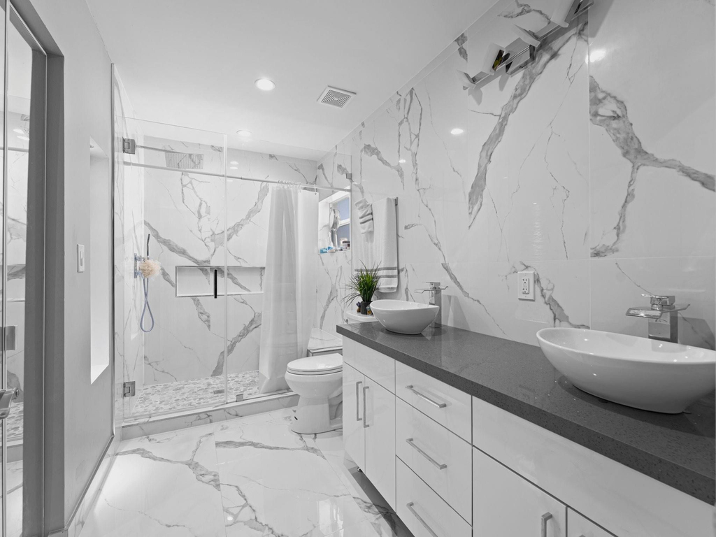 181 Sw 203rd Avenue - Photo 8