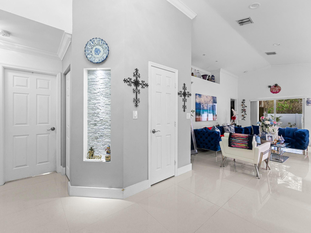 181 Sw 203rd Avenue - Photo 10