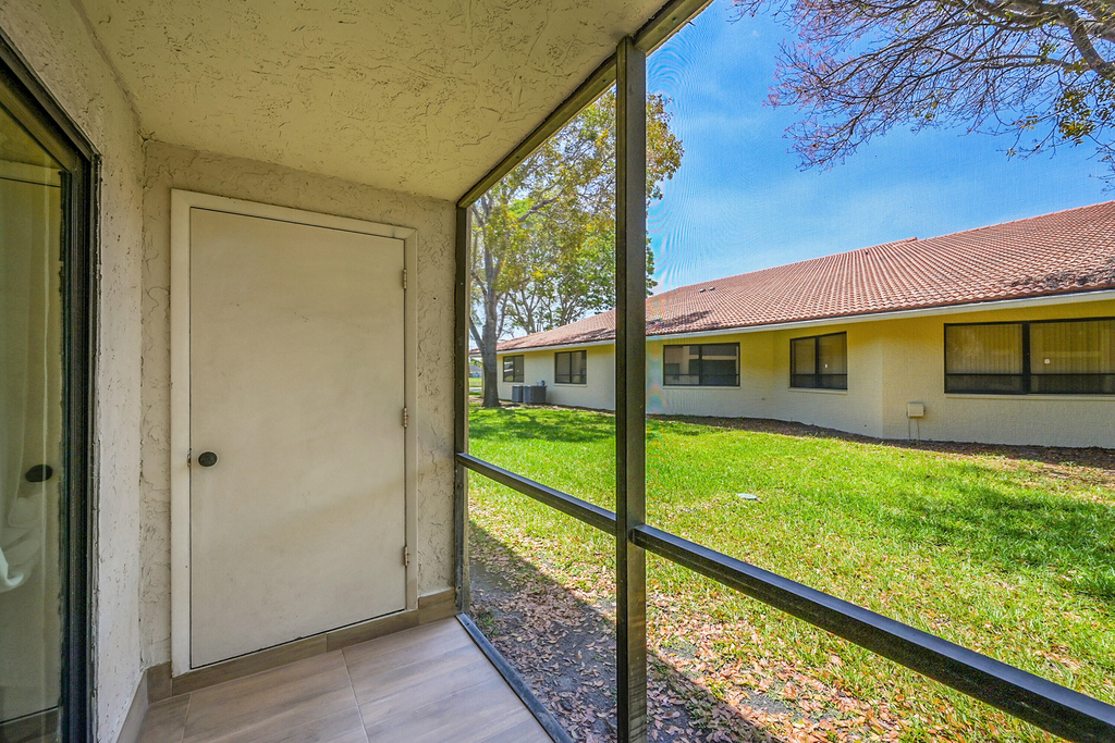 9503 Boca Cove Circle - Photo 23