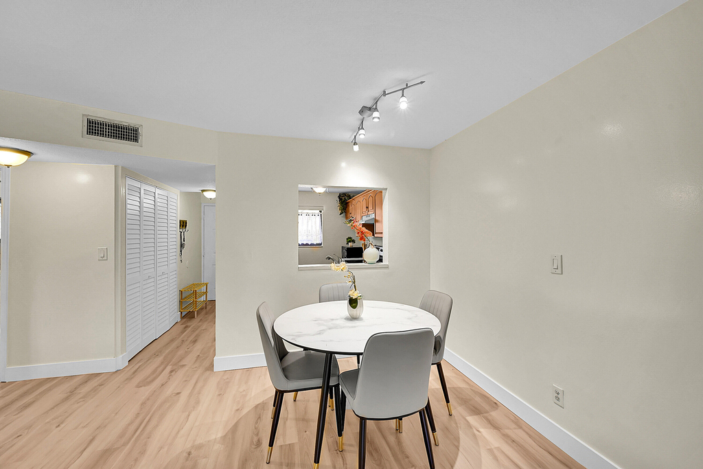 9503 Boca Cove Circle - Photo 7