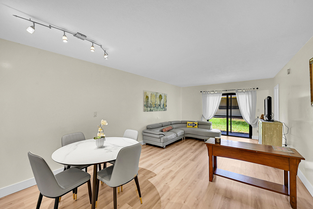 9503 Boca Cove Circle - Photo 8