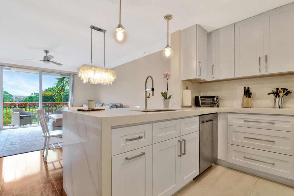 2036 Alta Meadows Lane - Photo 9