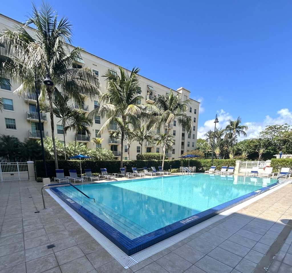 610 Clematis Street - Photo 0