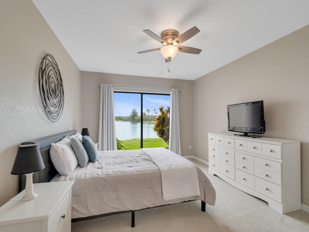 3206 S Lakeview Circle - Photo 10