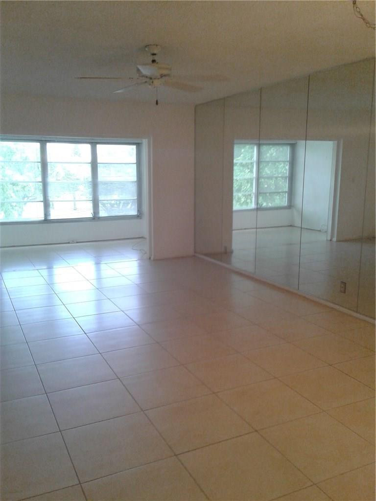 1030 Country Club Drive - Photo 2