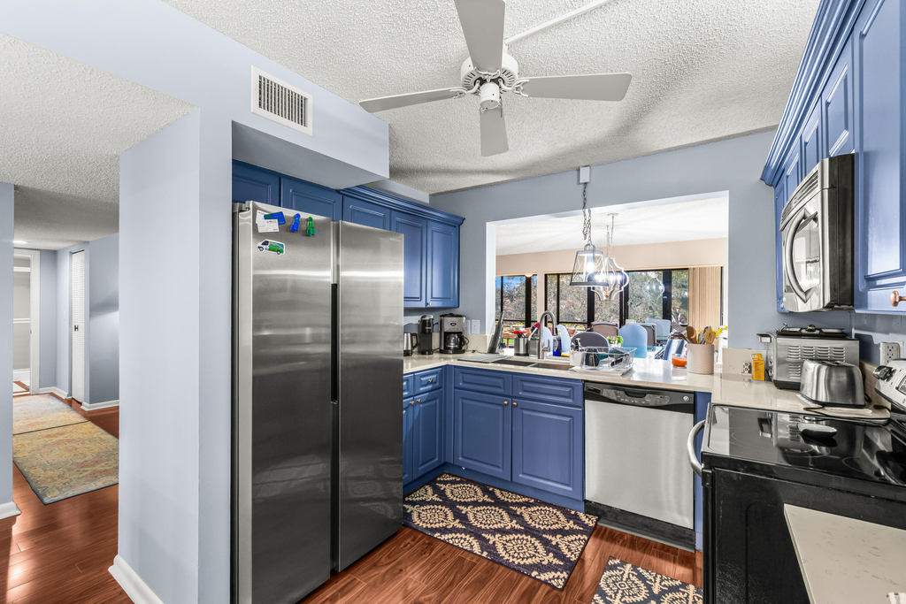 5687 Fairway Park Drive - Photo 15