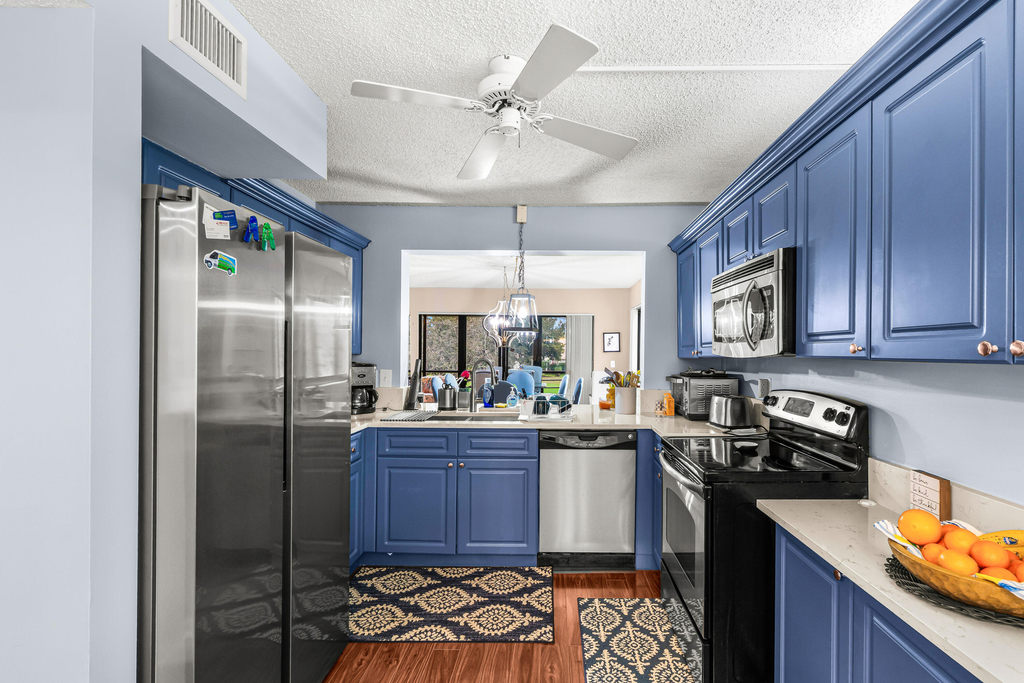 5687 Fairway Park Drive - Photo 14
