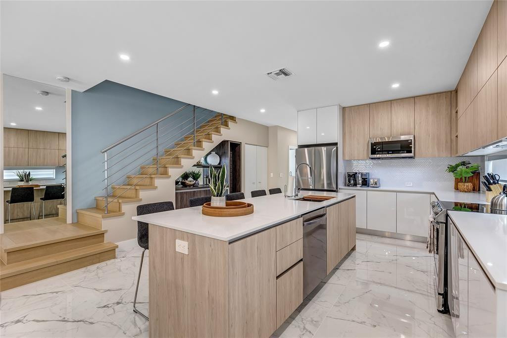 811 Sw 10th Terrace - Photo 9