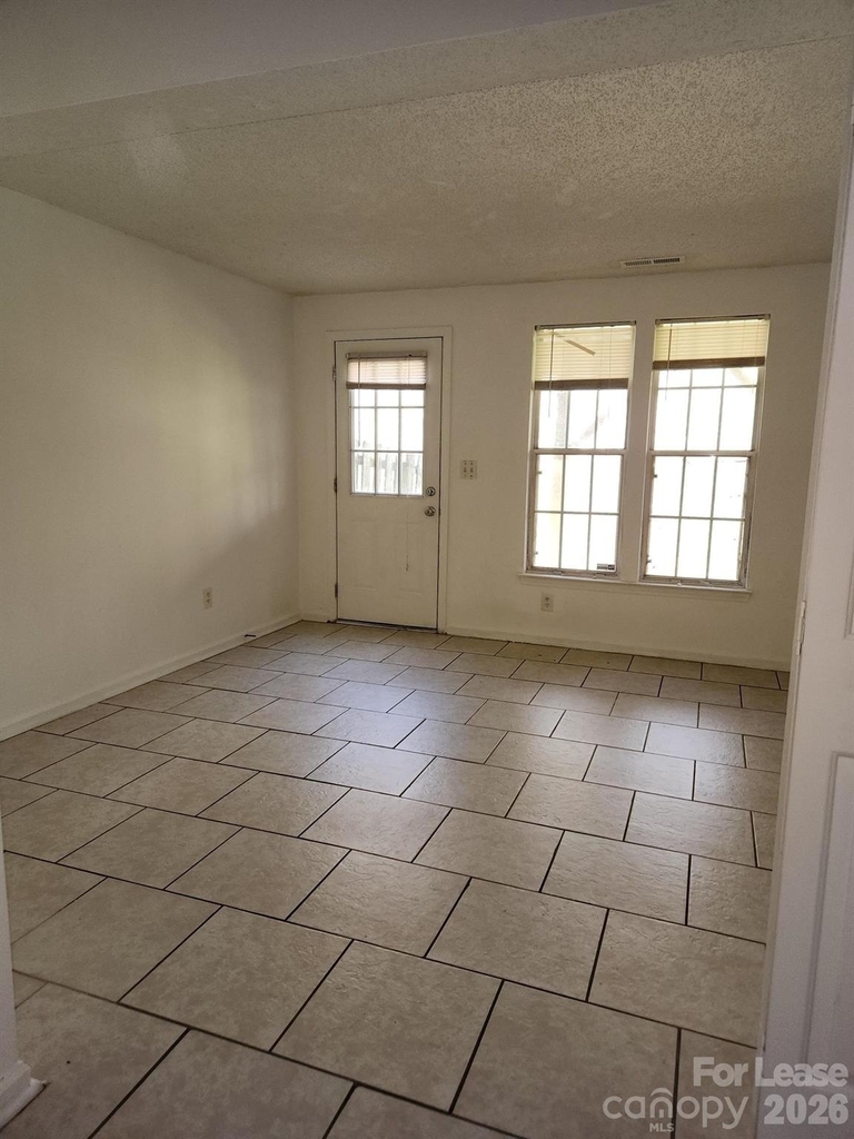 529 Lex Drive - Photo 4