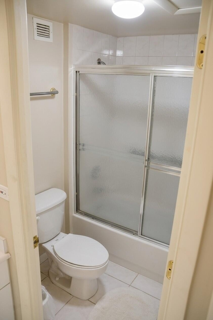 2301 Collins Avenue - Photo 5