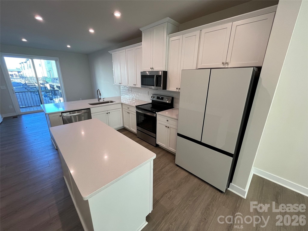 4730 Chastain Avenue - Photo 6
