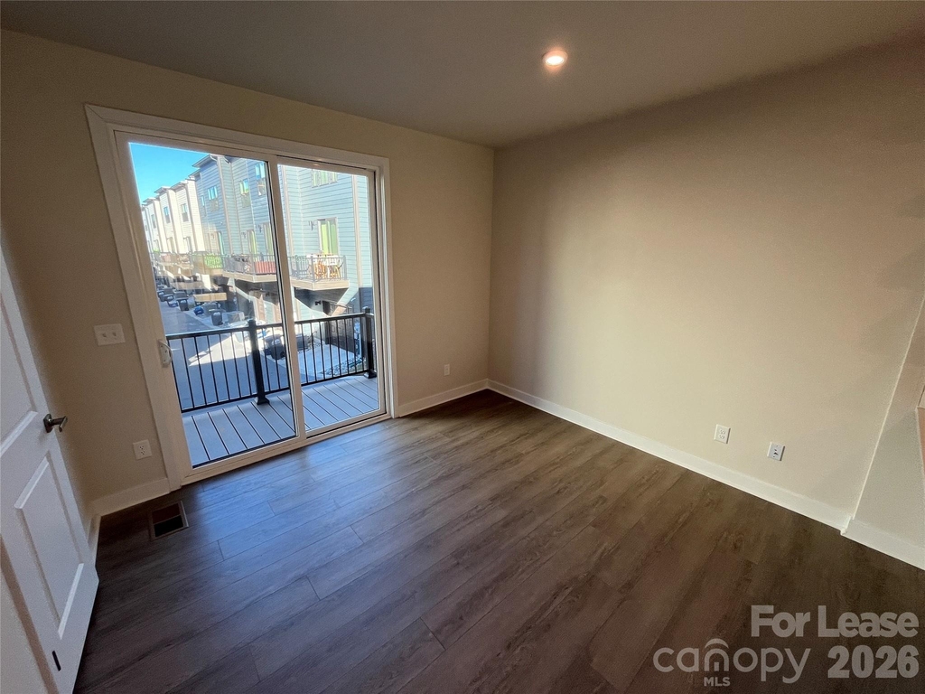 4730 Chastain Avenue - Photo 7