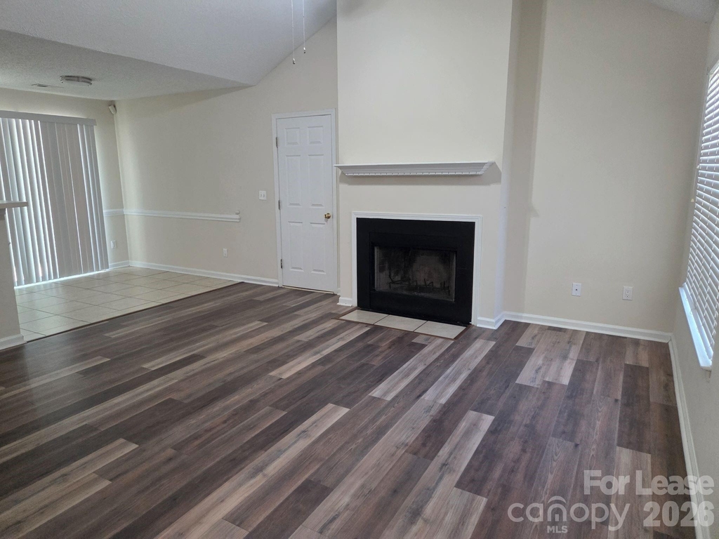 437 Cedarcroft Drive - Photo 2