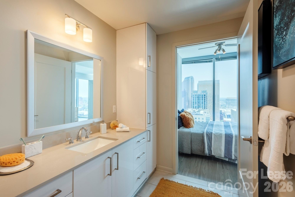 401 S Graham Street - Photo 14