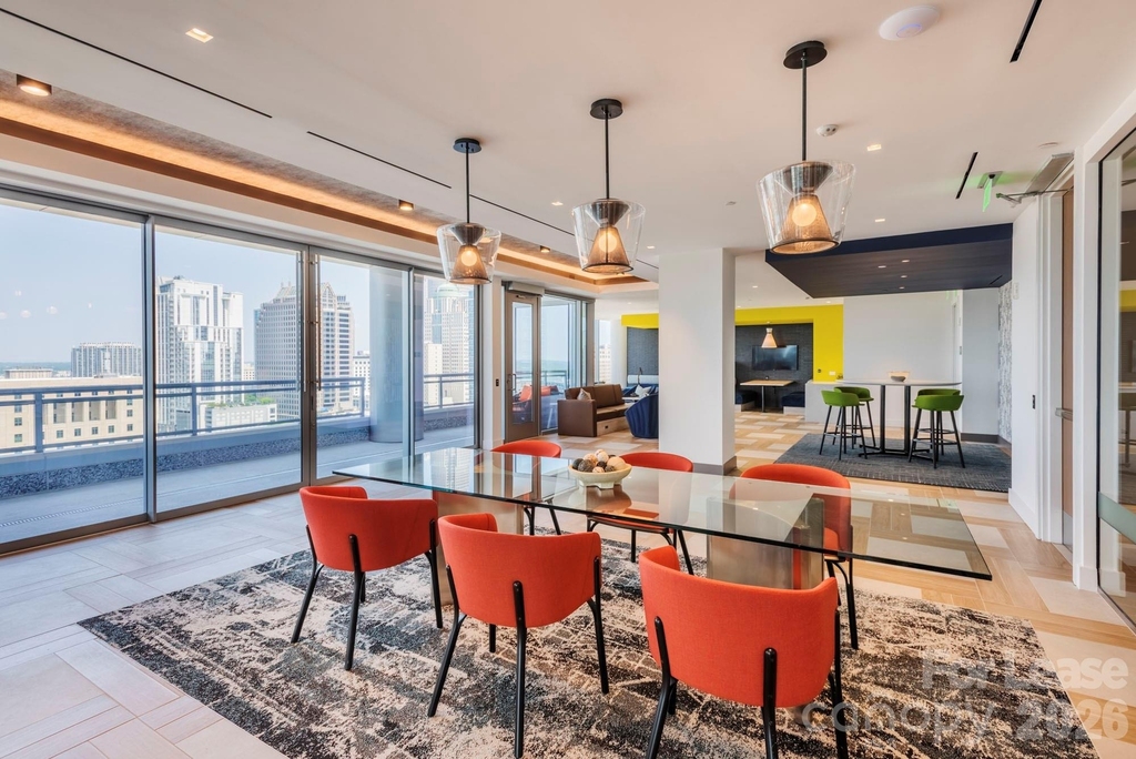 401 S Graham Street - Photo 8