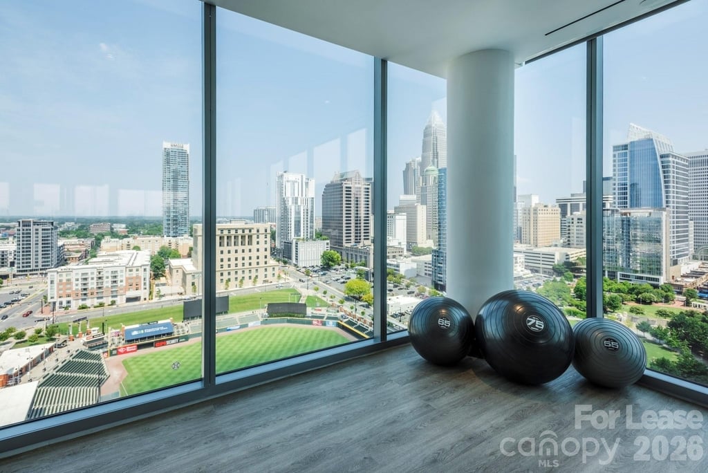 401 S Graham Street - Photo 10