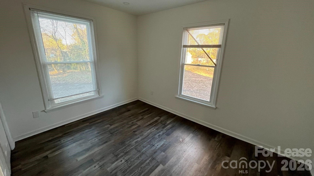 635 Smith Street - Photo 4