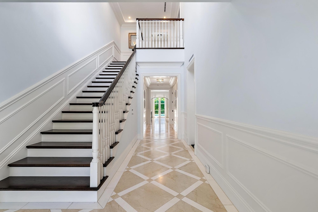 210 Emerald Lane - Photo 3