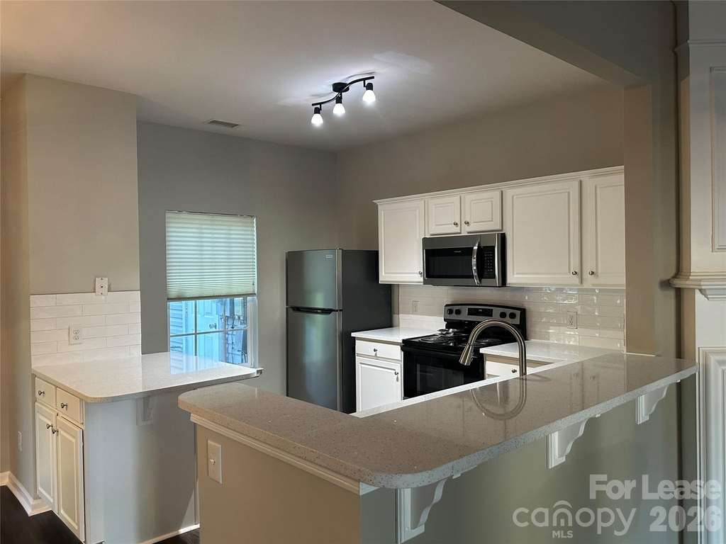 6613 Rothchild Drive - Photo 7