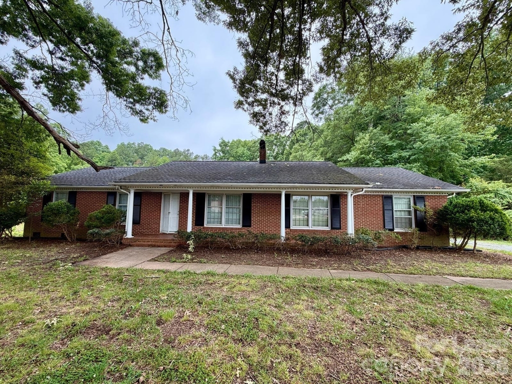 3720 S Providence Road - Photo 0