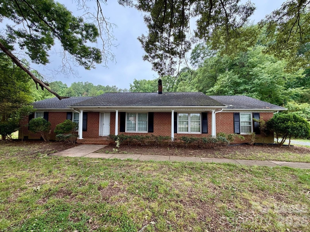 3720 S Providence Road - Photo 2