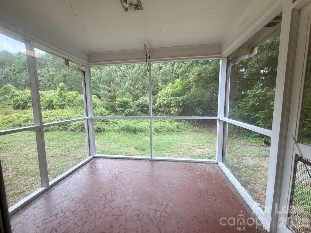 3720 S Providence Road - Photo 21