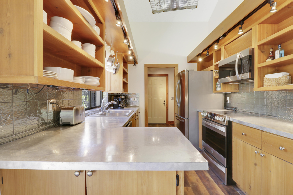 109 Seashore Drive - Photo 9