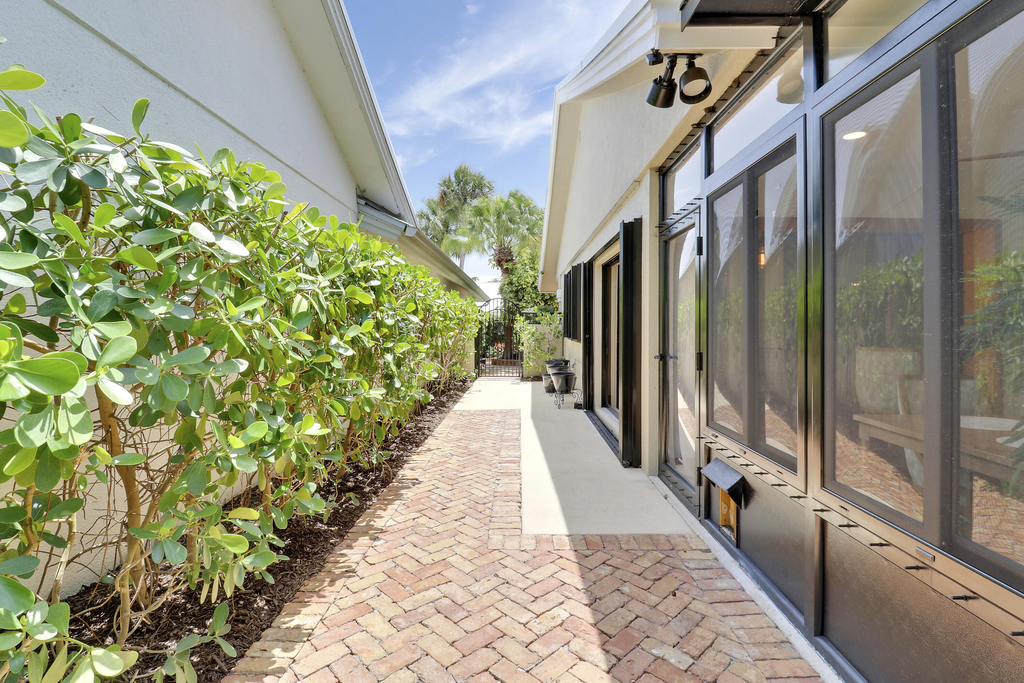 109 Seashore Drive - Photo 35